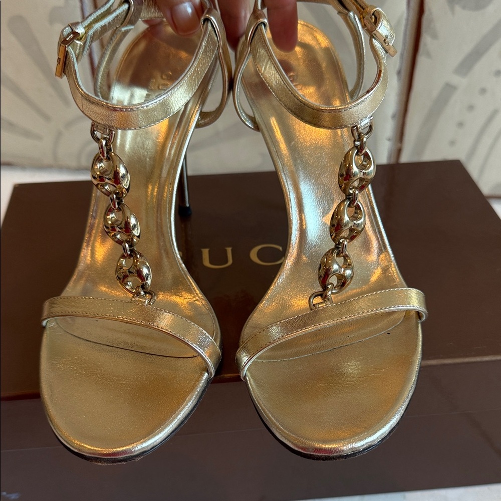 Gucci Metallic Gold Horsebit Chain Heels